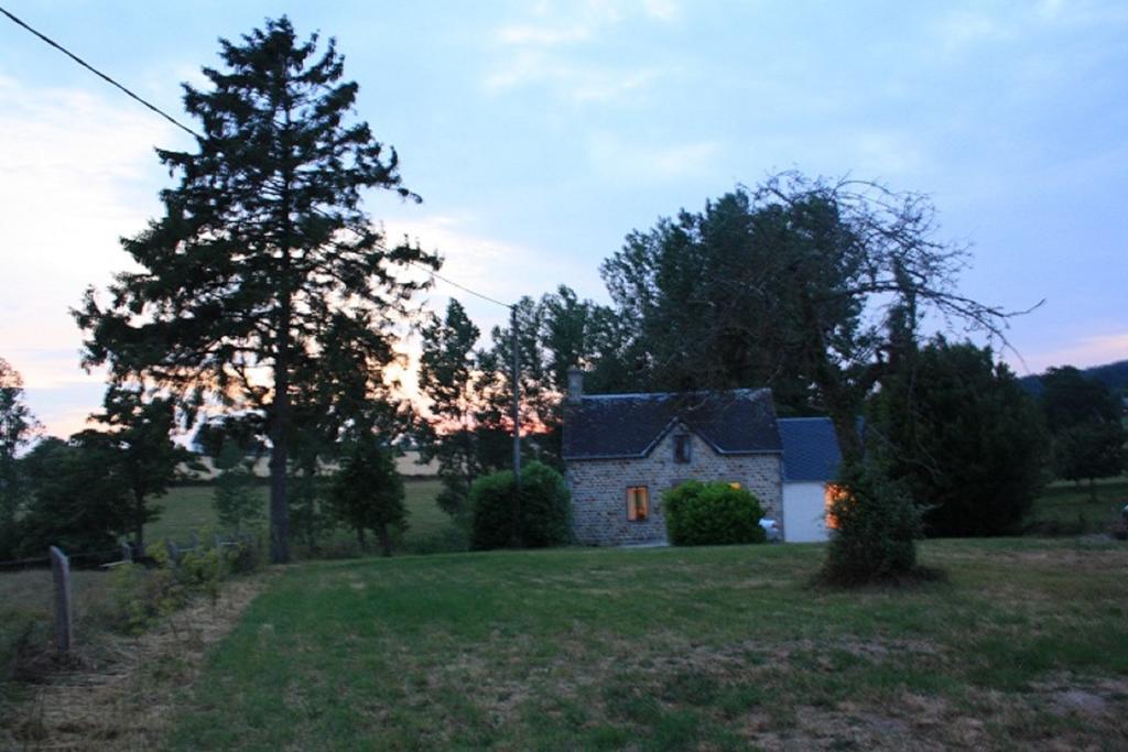 L'Aide Frechu Guest House Mortain-Bocage Exterior photo
